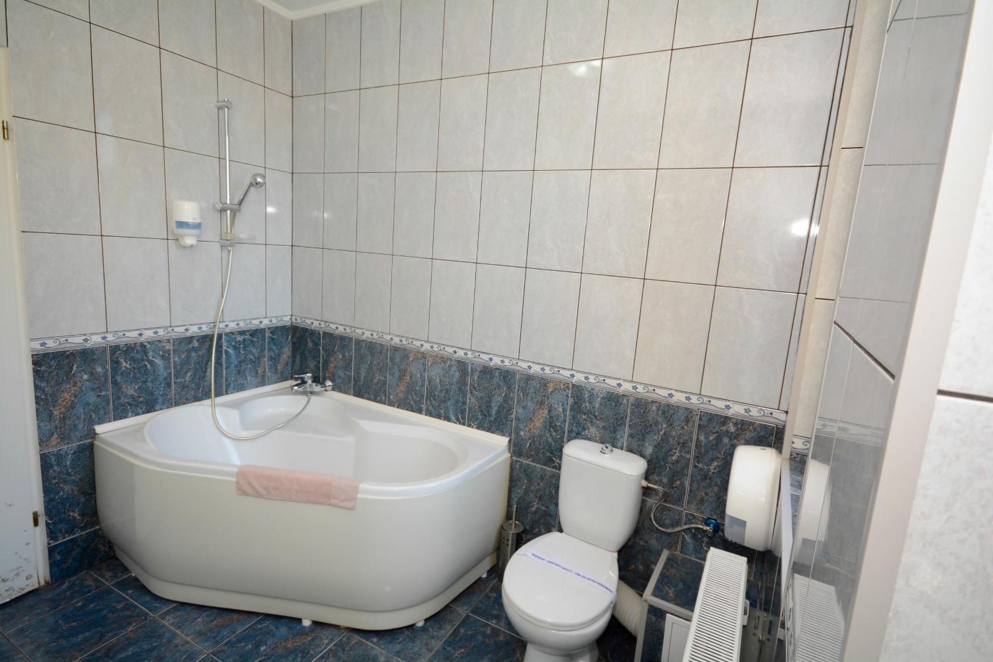 Hotel Andre'S Craiova Exterior photo